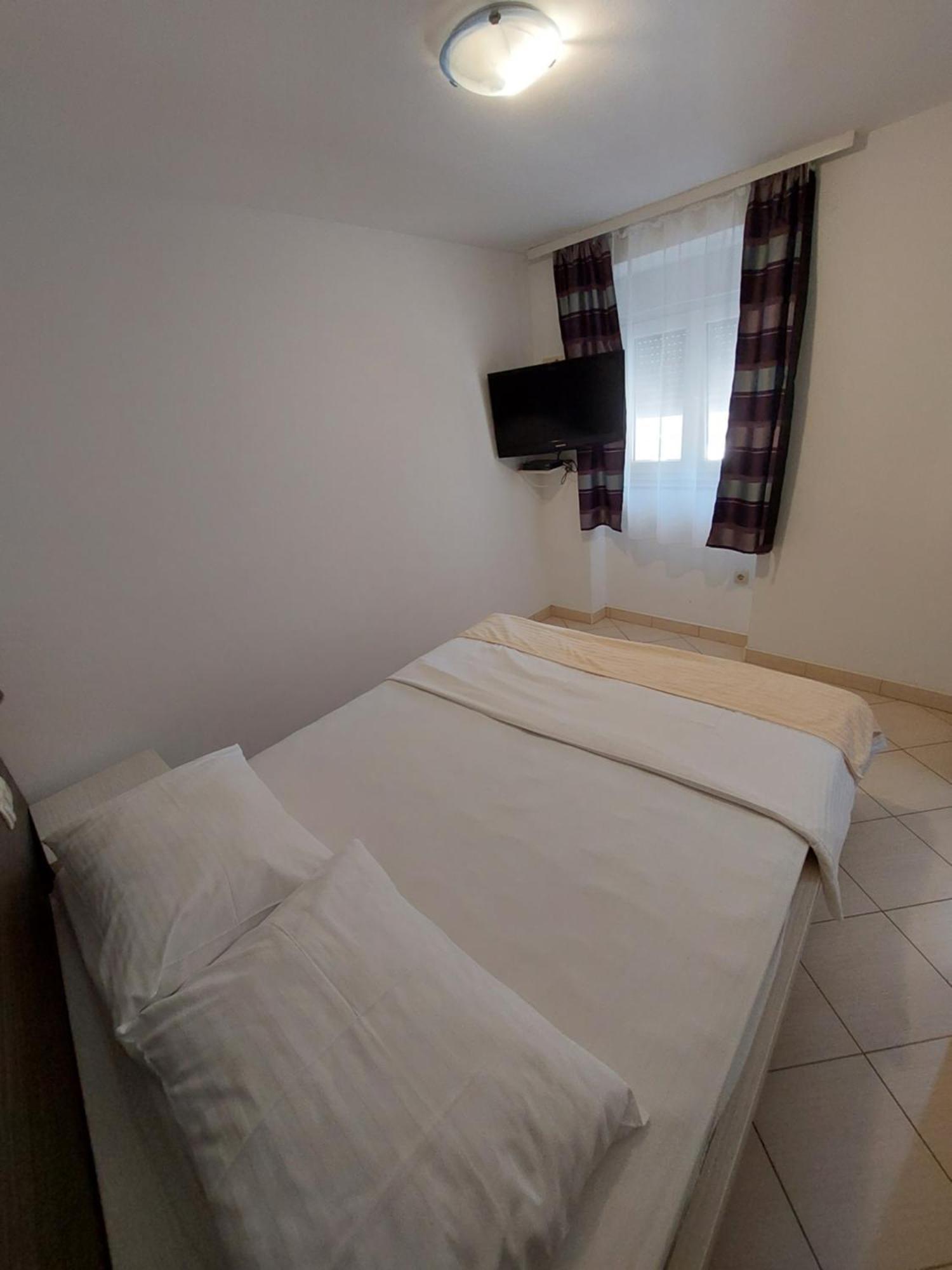 Holiday Baška Voda Habitación foto