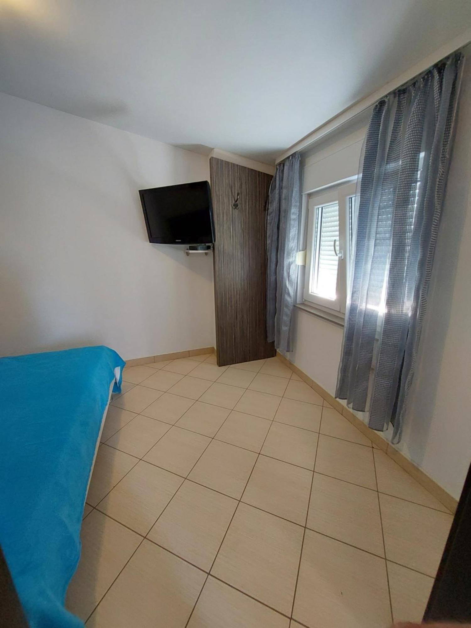 Holiday Baška Voda Habitación foto